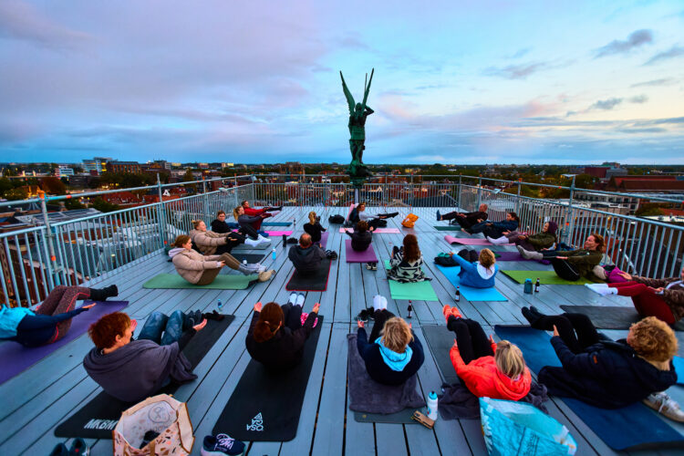 Yoga op de nok van Zwolle op het Academiehuis