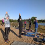 Yoga met uitzicht in de natuur